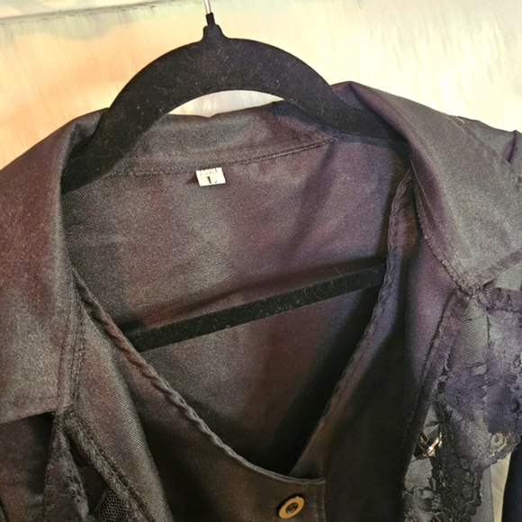 Gothcore Elegant Black Unisex Ruffled Vest Coat - Picture 4 of 6